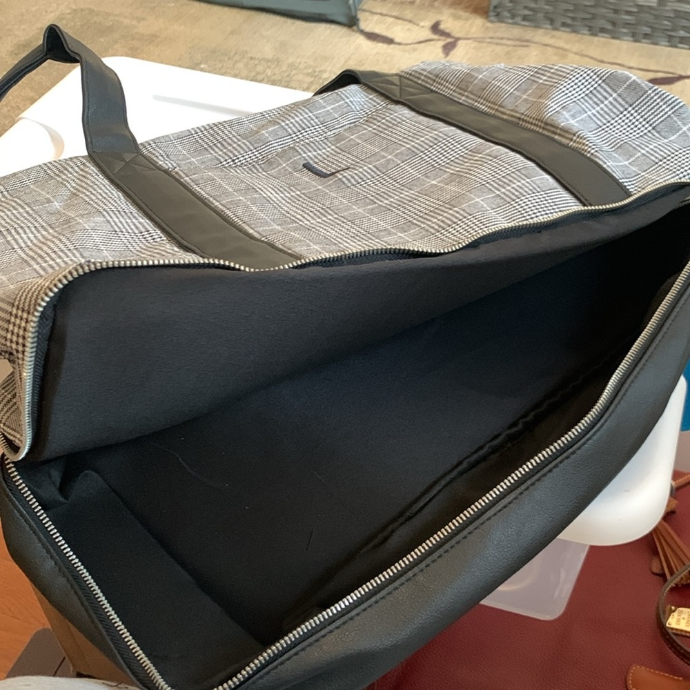 Houndstooth Tote. Bottom Zip Section. Multiple Po… - image 7